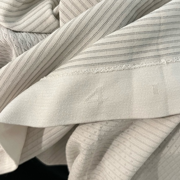 Lululemon Swiftly Tech Long Sleeve sz 4 White - Picture 2 of 4